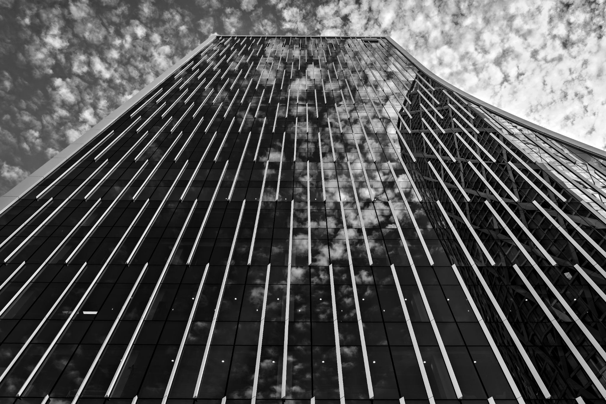 Juli 2022: Bankgebäude in London, Canary Wharf